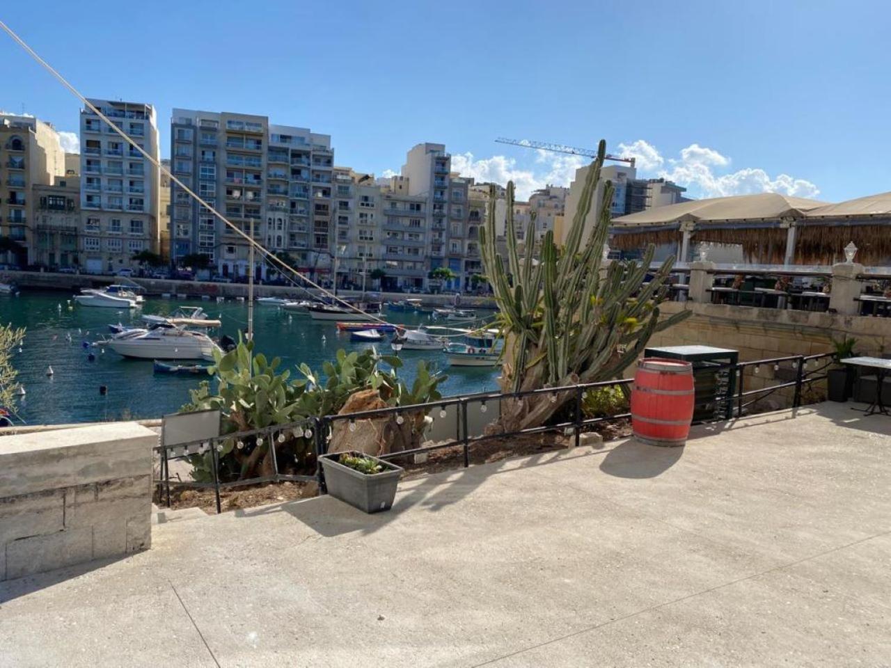 86 Spinola Bay Lägenhet St. Julian's Exteriör bild