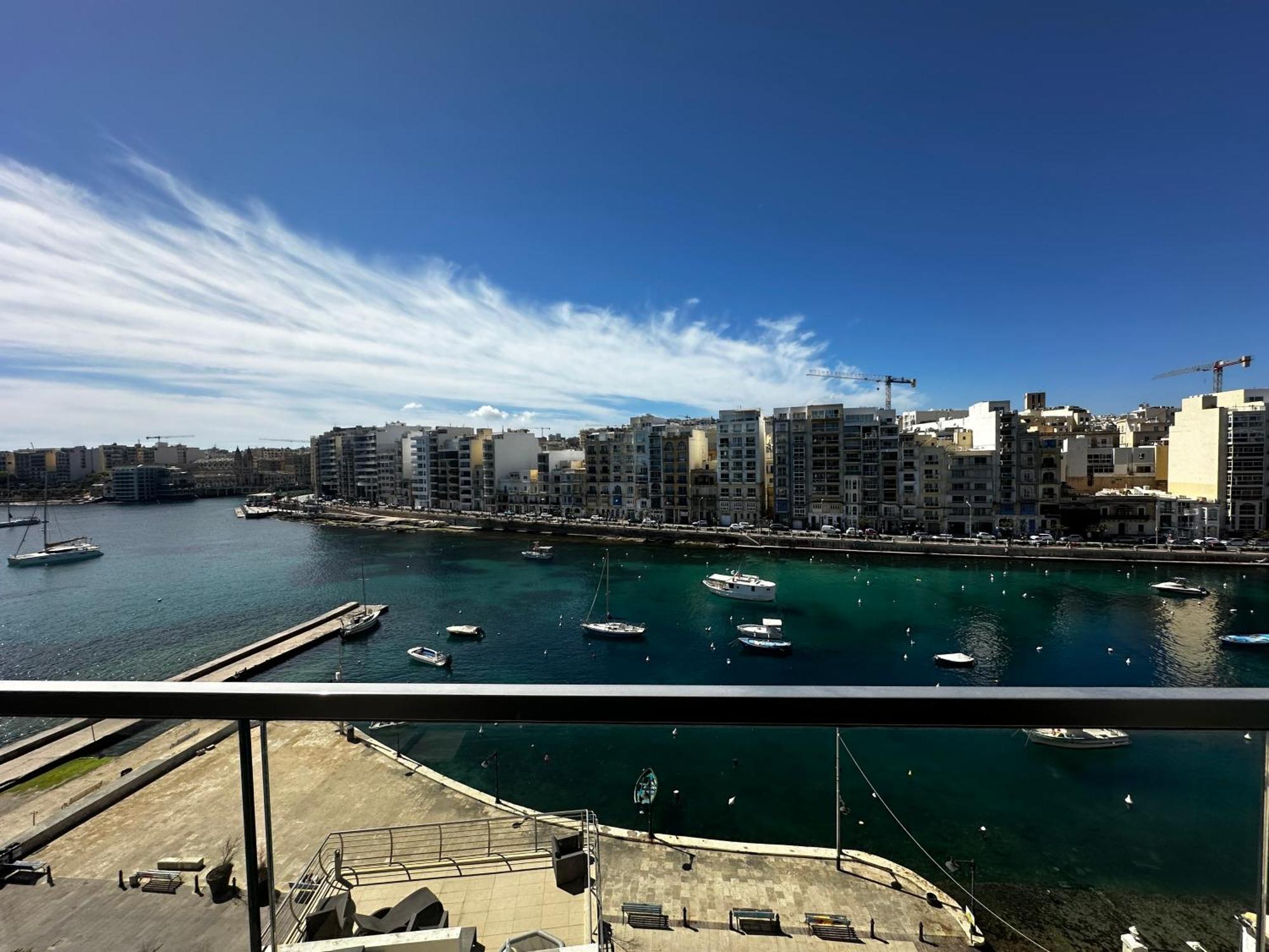 86 Spinola Bay Lägenhet St. Julian's Exteriör bild